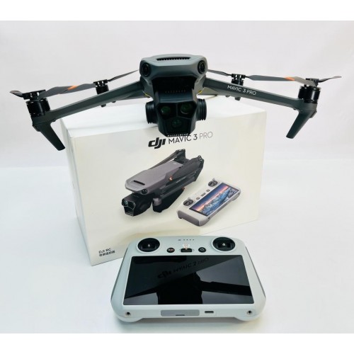 Квадрокоптер DJI Mavic 3 Pro в Набережных Челнах с пультом DJI RC
